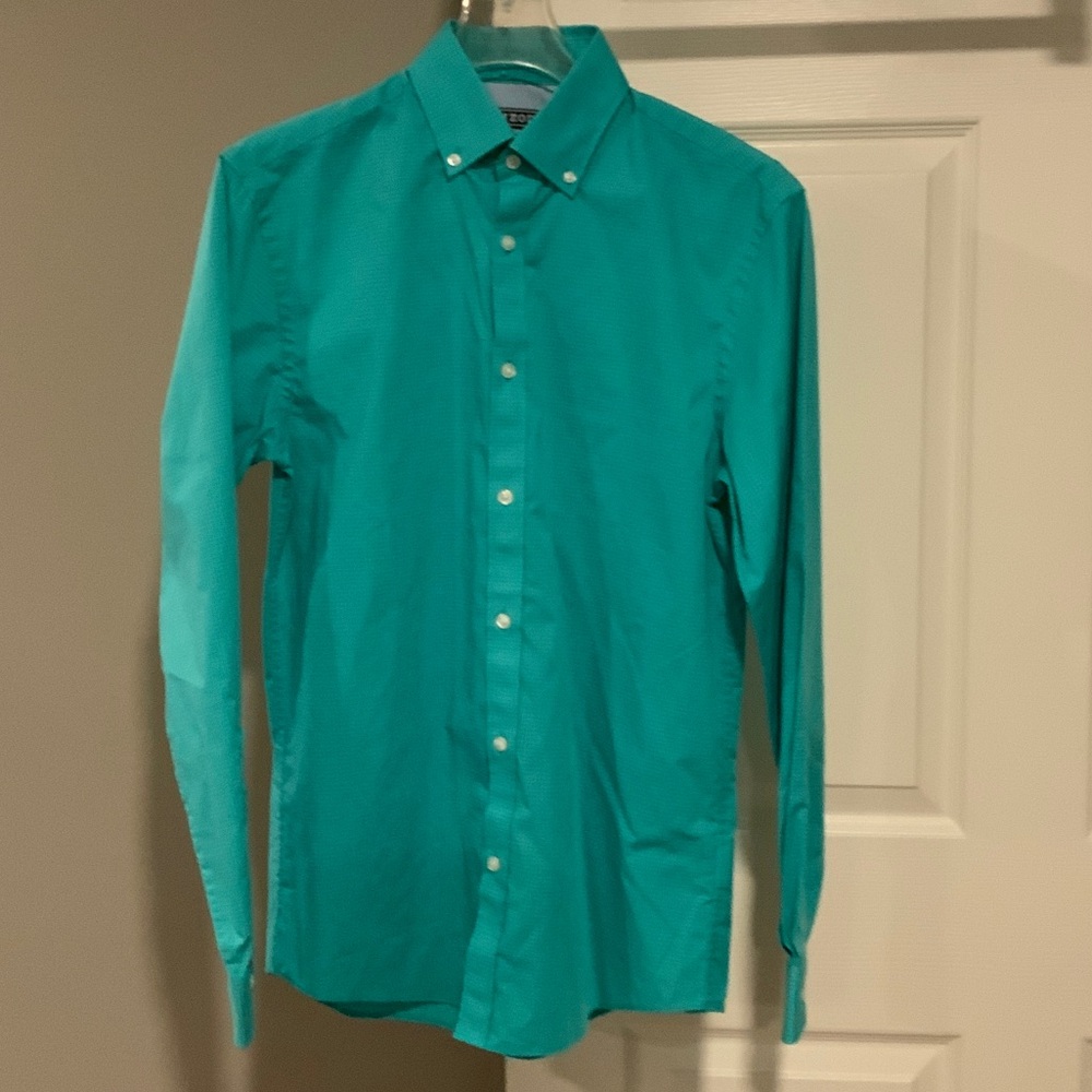 Izod Men's Turquoise Casual Button-Down Shirt